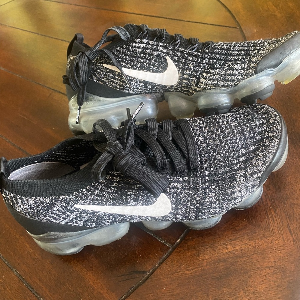 EUC VAPORMAX. Women’s Nike shoes